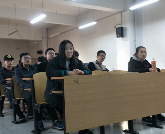 【完满班级】完满 C语言 人生新高度—信息工程系软件1703班举办完满班级活动