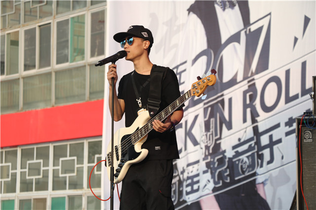 【音乐节·太行】“烈酒+清风” 别样摇滚等你来鉴——“2017 无边”第五届校园摇滚音乐节