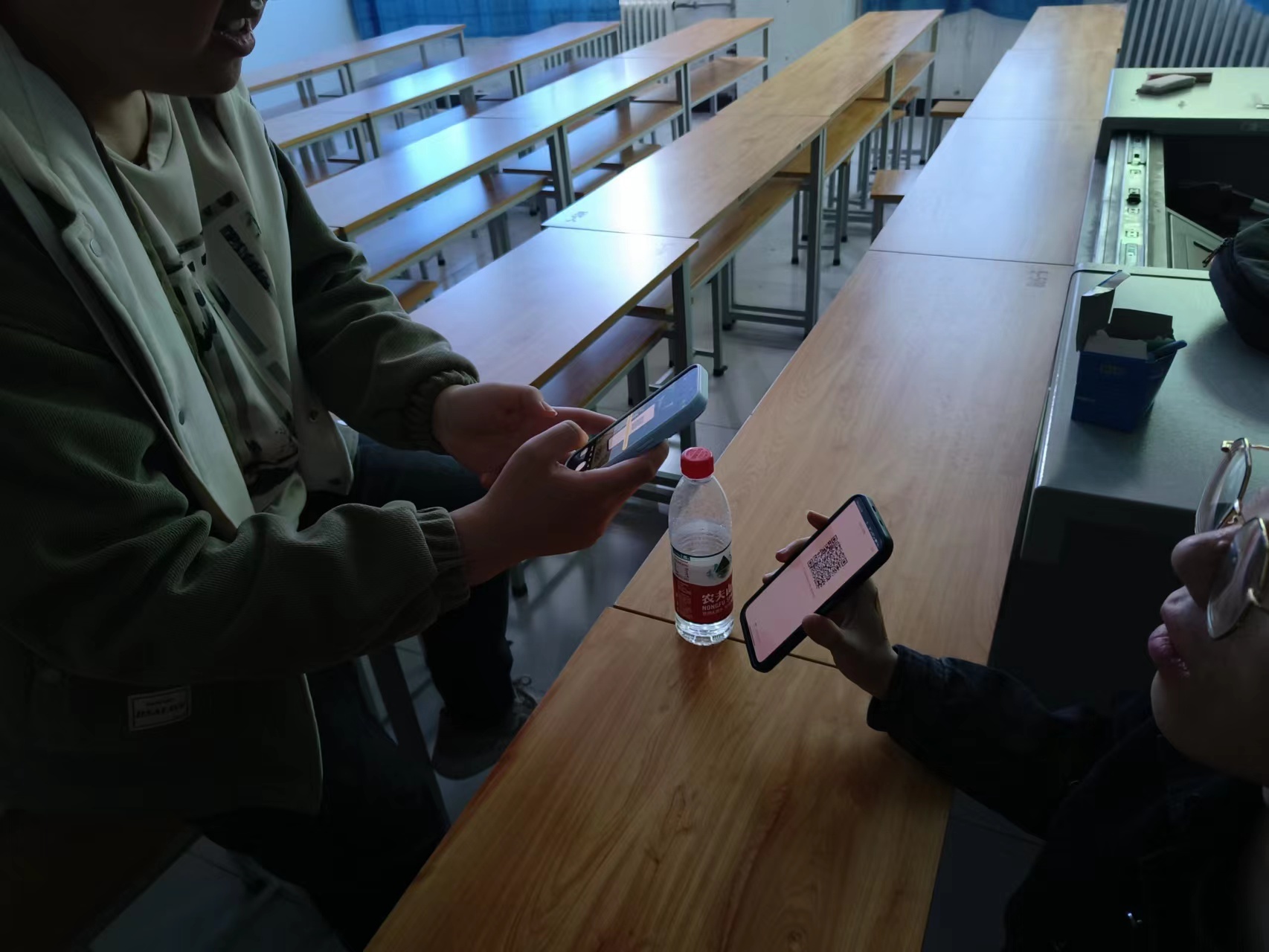 【完满团支部】以青春之名 传承雷锋精神——大数据学院、信息工程学院软件2207班完满团支部活动