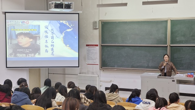 良师引领促成长 携手共进谱新篇——商务英语学院十月辅导员说完满活动集锦
