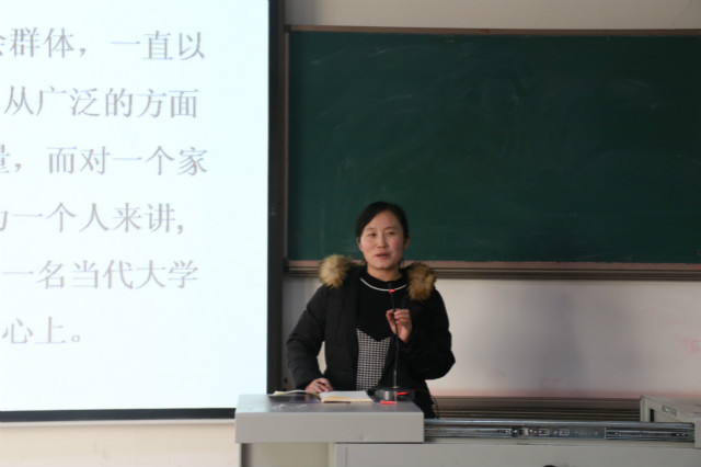 【辅导员说完满】 诚则无累 文明考风——外国语言文学系2017级辅导员说完满