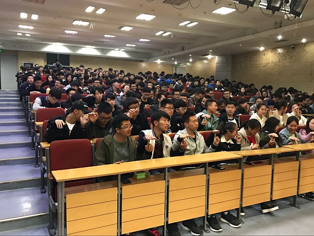 盛放的多彩青春 从健康心理开始——信工系举办公益系列讲座