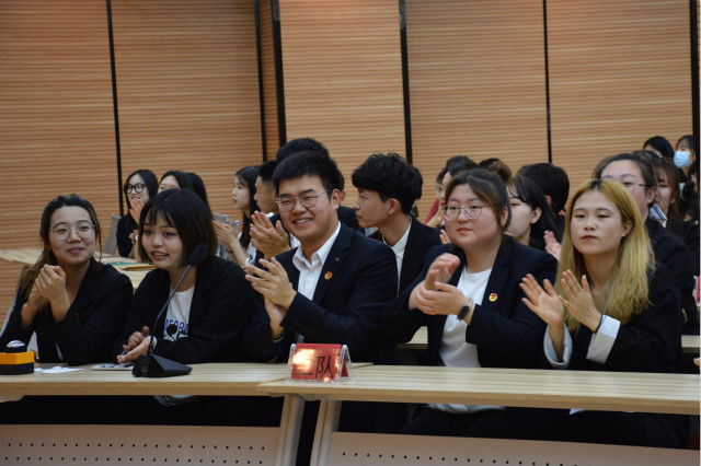 知识竞赛促学习 党史教育悟初心——“学四史 明思想 悟使命”主题团日活动