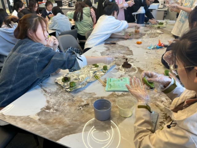 【完满团支部】尝一口春天——淬炼·国际商学院人资2201班完满团支部活动