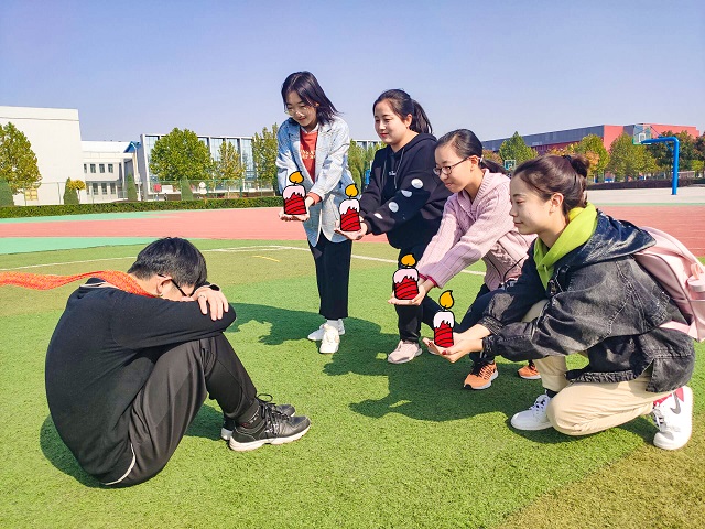 “宝贝你把自己关进了房间，留给爸爸妈妈一片阴雨天”——写给星星的孩子