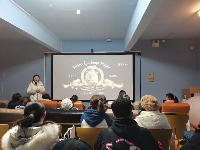 品味经典 走近美国陪审团制度——《十二怒汉》导师观影活动