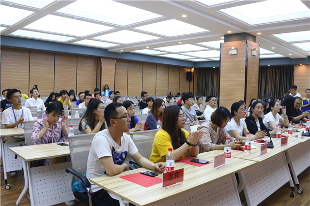 【1+1>2】第二届“网罗信院”网页设计大赛顺利举办