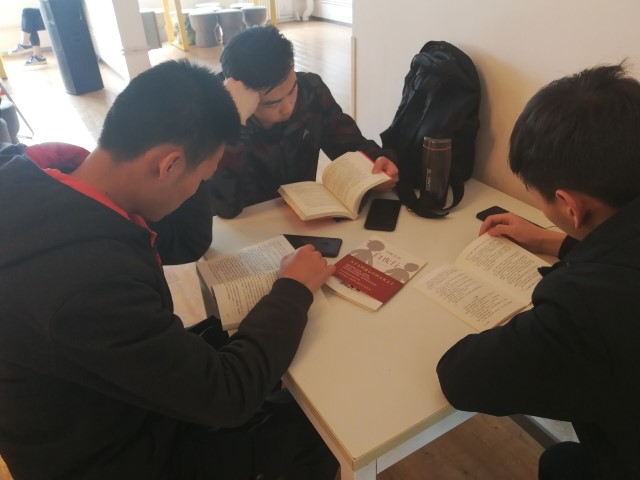 【完满班级】分享书籍 知识传递——物联1801完满班级