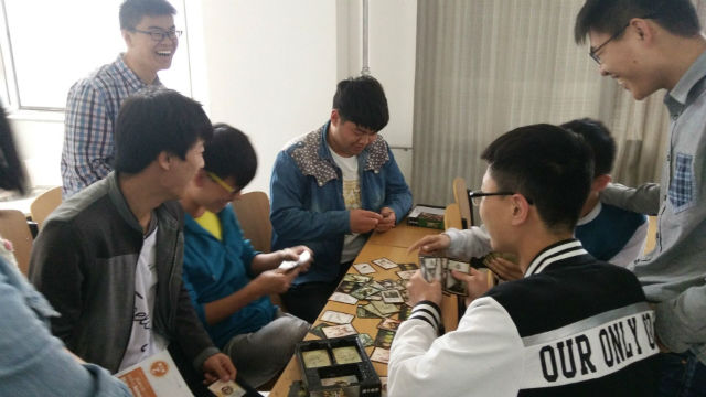 信息工程系2015级进行班级社团活动(一)