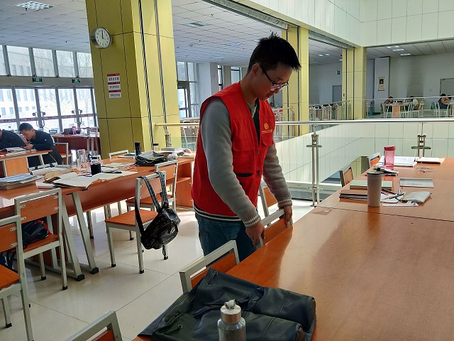 【完满班级】书香馥郁  传递爱心——淬炼商学院举办三月完满班级主题活动（二十二）