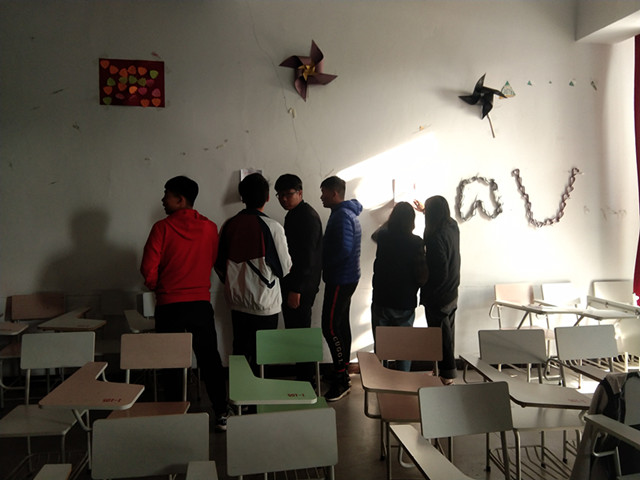 【完满班级】缅怀先烈 不忘初心——艺术传媒学院环境设计1802班举办红色家书展览会活动