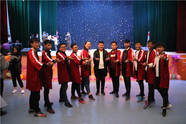 闪光的信院第225期：如初信仰 是前行中沉淀的甘露——张旭