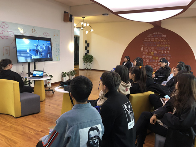 【完满班级】红色岁月抒情怀 欢声笑语展梦想——经济与管理学院十一月完满班级活动纪实（九）