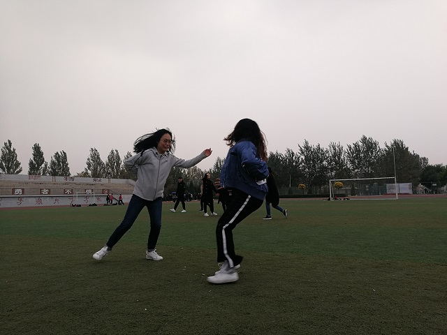 【完满班级】艺术遇见公益 完满碰撞激情——经济与管理学院十月完满班级活动纪实(八)