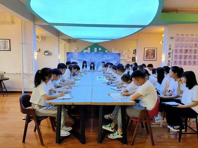 各书院相继召开2020-2021学年第二学期期中座谈会