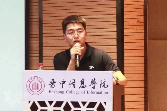 青春闪耀 这场结业酒会仪式感满满!