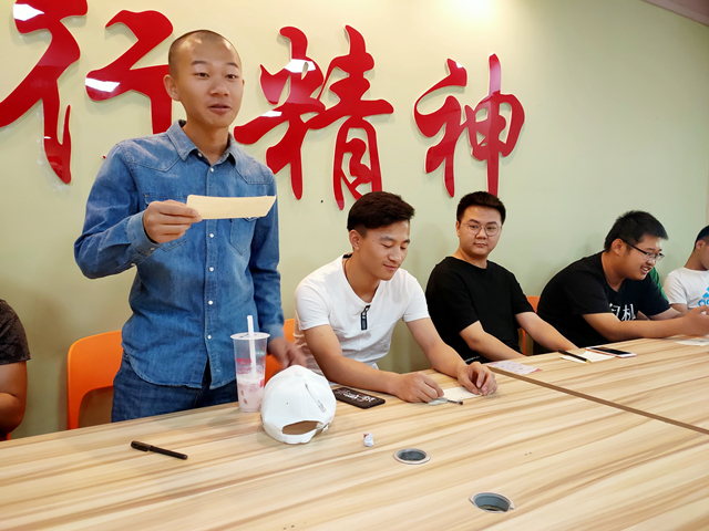 【完满班级】写给“未来的自己”一封信——大数据学院软件1801书信活动