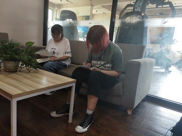 【完满班级】众志成城 党坚势盛——环设1804红色主题绘画大比拼完满班级活动