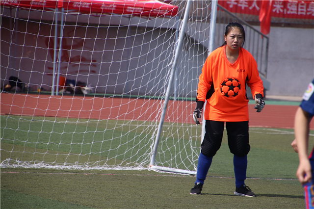 展青春风采 扬体育精神——第六届“青春杯”班级足球联赛