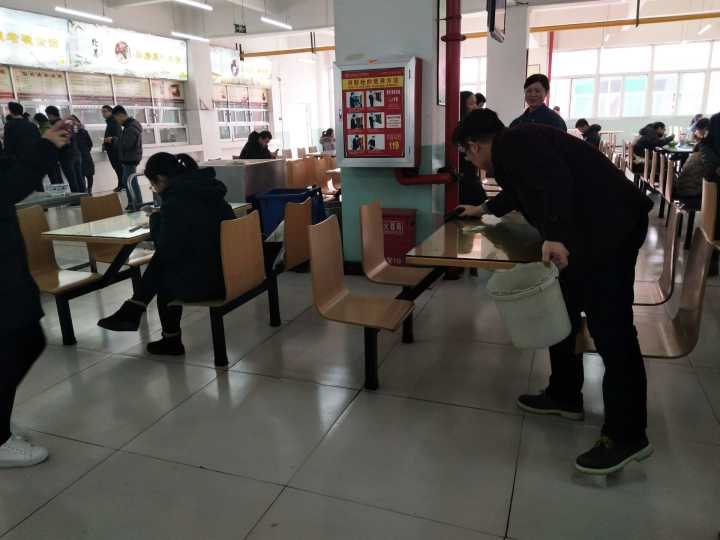 【完满班级】致力于我们身边的公益活动——淬炼商学院举办“创”享青春主题活动（四十一）