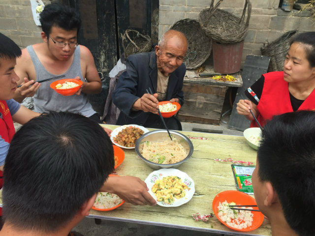 【三下乡】一座独村的等待——青春健康  爱撒龙门
