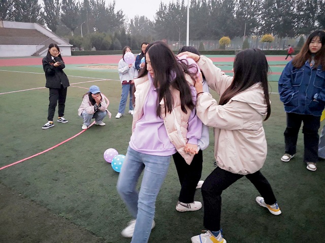 【完满班级】练强之筋骨 铸国之栋梁——艺术传媒学院视觉1904班“朝气蓬勃 激情洋溢”丢沙包活动