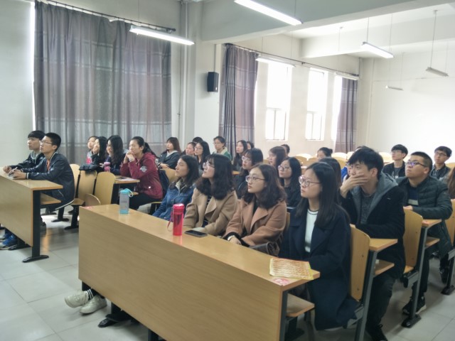 【完满班级】青春雷锋 蜕变为更好地自己——淬炼商学院三月完满班级主题活动（二十）