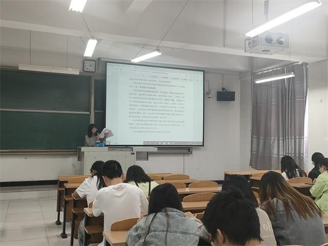 【辅导员说完满】筑梦的路上 劳动最美——食品与环境学院2021级辅导员说完满活动