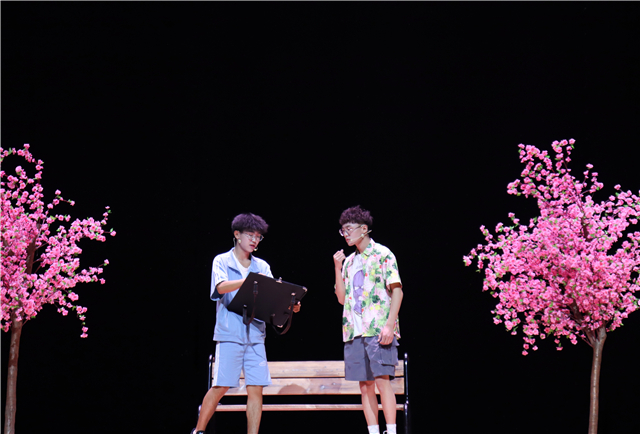 【戏剧节】在困难面前 坚贞不屈——远景学院《不屈的生命》戏剧节专场