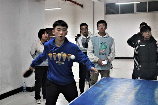 激昂“乒”搏 勇者不惧——经济与管理学院第十届“竞创杯”乒乓球比赛