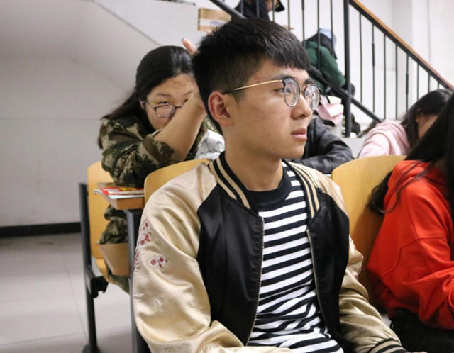 培养国际视野 打造教育优秀人才——国际交流学院开展2018级经管新生宣讲会