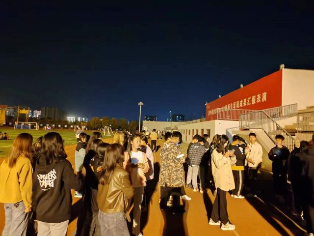 玩转十月 完满团支部活动大揭秘——大数据学院、信息工程学院十月完满团支部活动集锦（四）