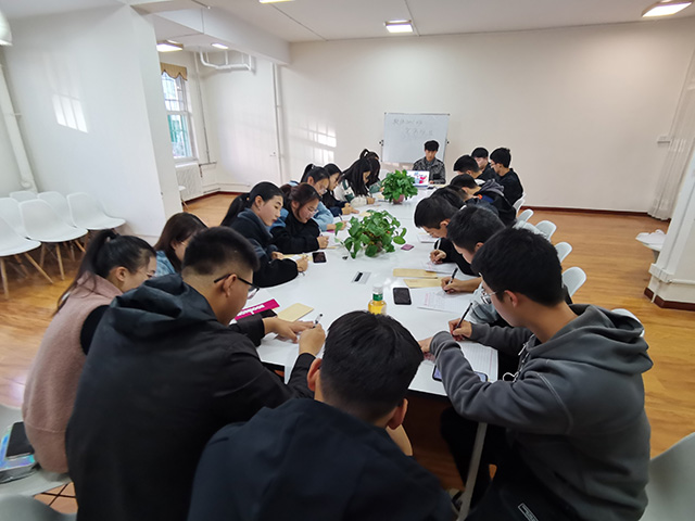 【完满活动】凝聚梦想 大学起航——大数据学院、信息工程学院软件2001班