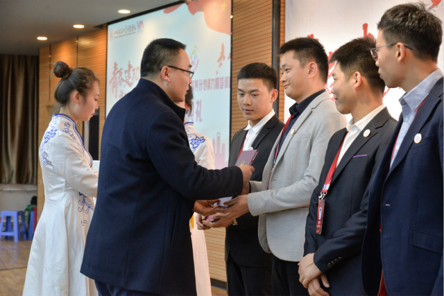 我校“青马工程”完满教育学生骨干培养计划第九期培训班开班典礼隆重举办