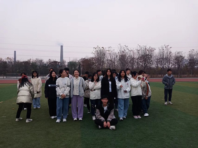 【完满班级】冬月体育 走进操场——远景学院远景2206班完满班级活动