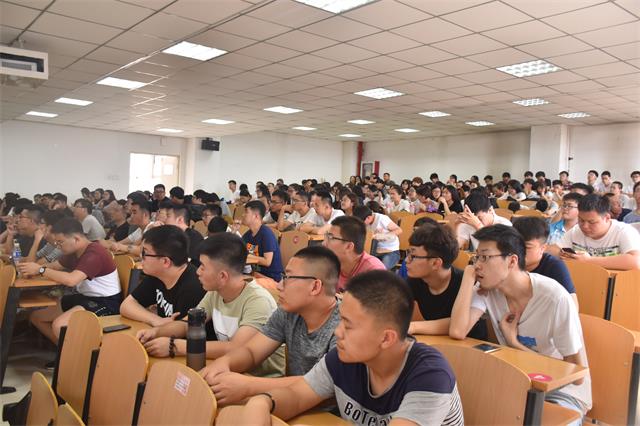 你说:愿归来仍少年 我们说:老大!后会有期——信工系2013级学生年级会