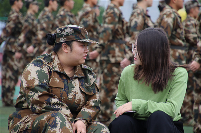 【军训特辑】校园里的一抹新绿是青春最美丽的颜色