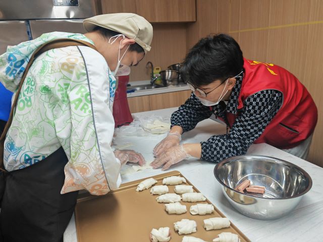 温暖相伴 让爱无碍——智能工程学院“心田花匠”暖心计划系列活动第22期