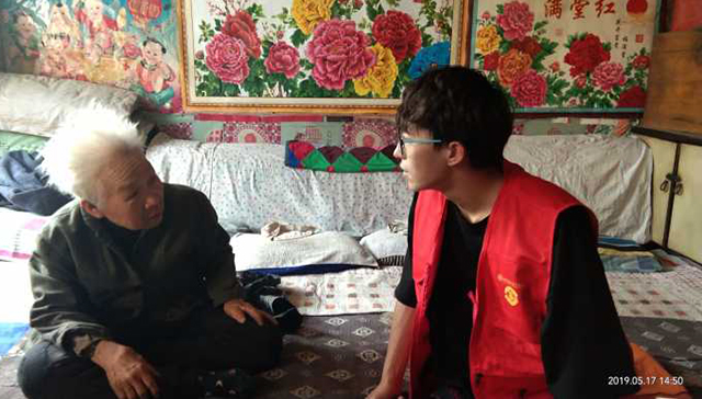 【完满班级】弘扬雷锋精神 争当时代楷模