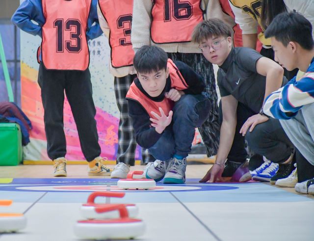 【青马工程】争做觉醒新青年 挥洒青春之热血——商务英语学院与艺术传媒学院青马工程完满教育学生骨干“知行班”培养计划