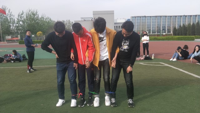 【完满班级】谱写生命之歌 弘扬运动精神——外国语言文学系举办4月完满班级活动