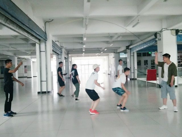 【完满班级】青春激昂 绳彩飞扬——食品与环境学院园林1703班花样跳绳活动