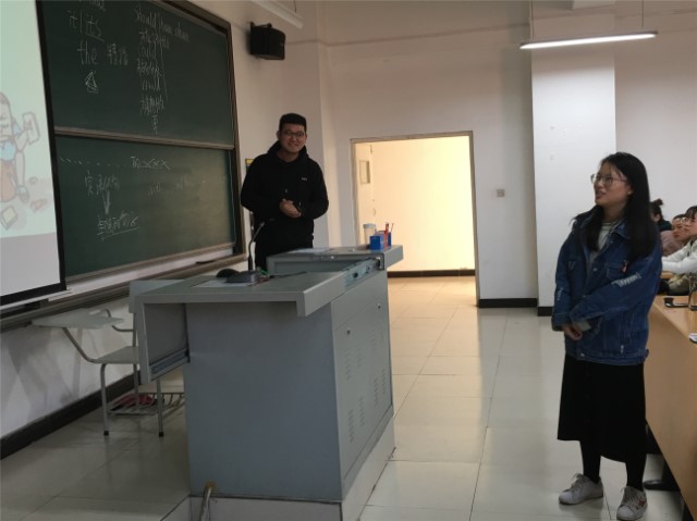 【辅导员说完满】安全架起生命桥梁——外语系开展16级辅导员说完满活动