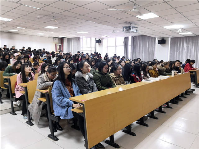 【辅导员说完满】弘扬中华优秀文化 传承中国传统节日——淬炼商学院举办“辅导员说完满”系列活动（七）