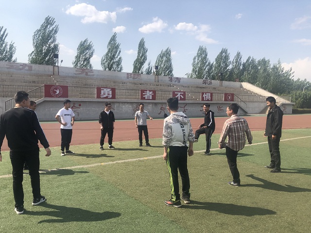 【完满班级】趣味踢毽子大赛——大数据学院、信息工程学院软件1603班