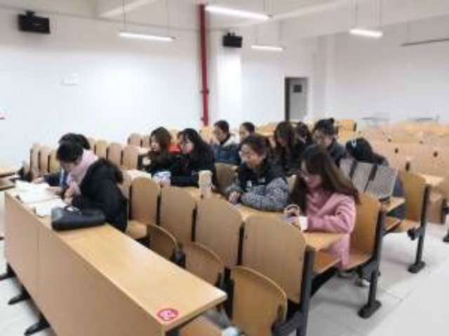 【完满班级】读万卷书 行万里路——外国语言文学系英语1801班、经贸1801班、涉外1801班完满班级活动