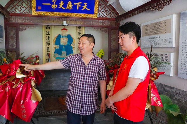 【三下乡】进廉吏故里·讲解员韩小琴与清“莲”来堡的十年相守——经济与管理学院“经”缘晋乡实践团汲知篇