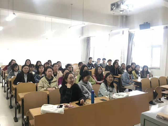 【完满班级】十月金秋 益路前行——外国语言文学系英语1903班、英语1904班10月完满班级活动