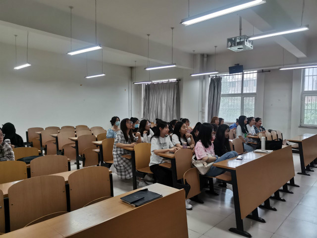 【完满班级】 星星之火 感天动地——商务英语学院英语1901班、1902班、1905班完满班级活动