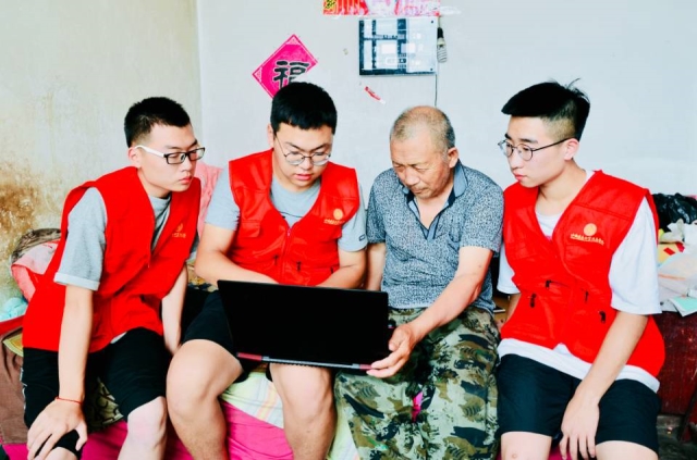 【三下乡】互联网+农业 开辟壶瓶枣销售新路径——淬炼商学院2018年暑期“三下乡”社会实践活动